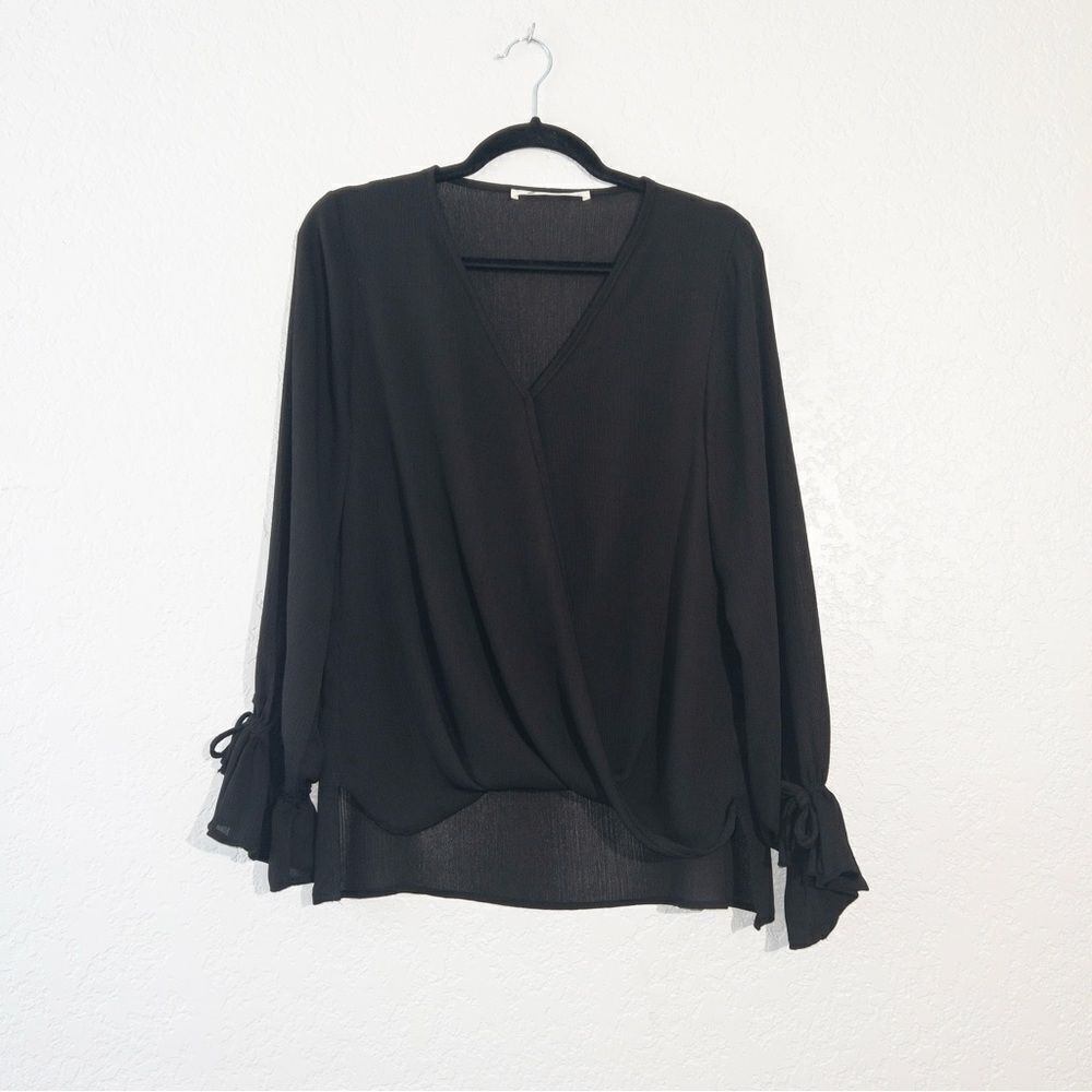 The Impeccable Pig Black Overlap‎ Long Sleeve Top Size Medium